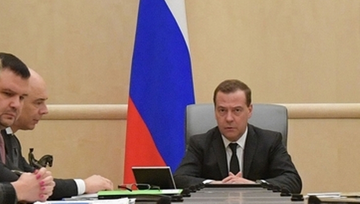 Medwedew weist auf Unterstützung Weißrusslands durch Russland hin