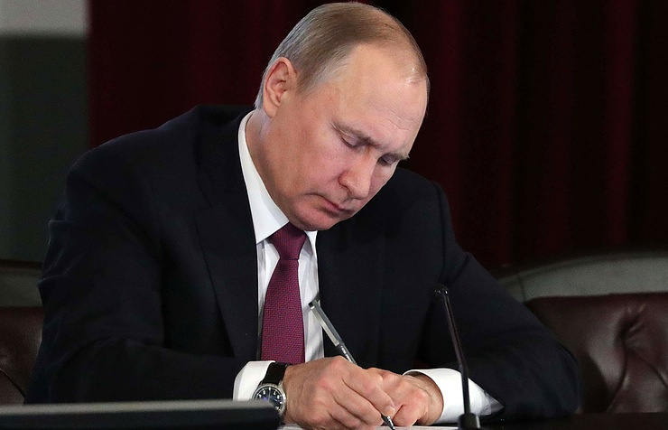 Putin wies an, Maßnahmen zur Unterstützung der Popmusik vorzubereiten