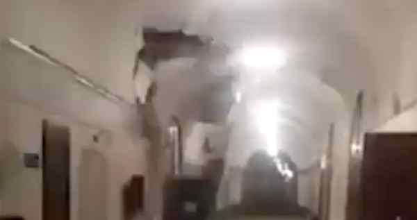 Glück im Unglück: Keine Todesopfer nach Dacheinsturz einer St. Petersburger Universität