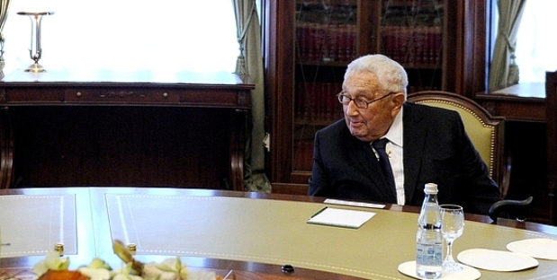 Kissinger schlägt Nato-Mitgliedschaft der Ukraine vor, um Kiew von Rückeroberung verlorener Gebiete abzuhalten