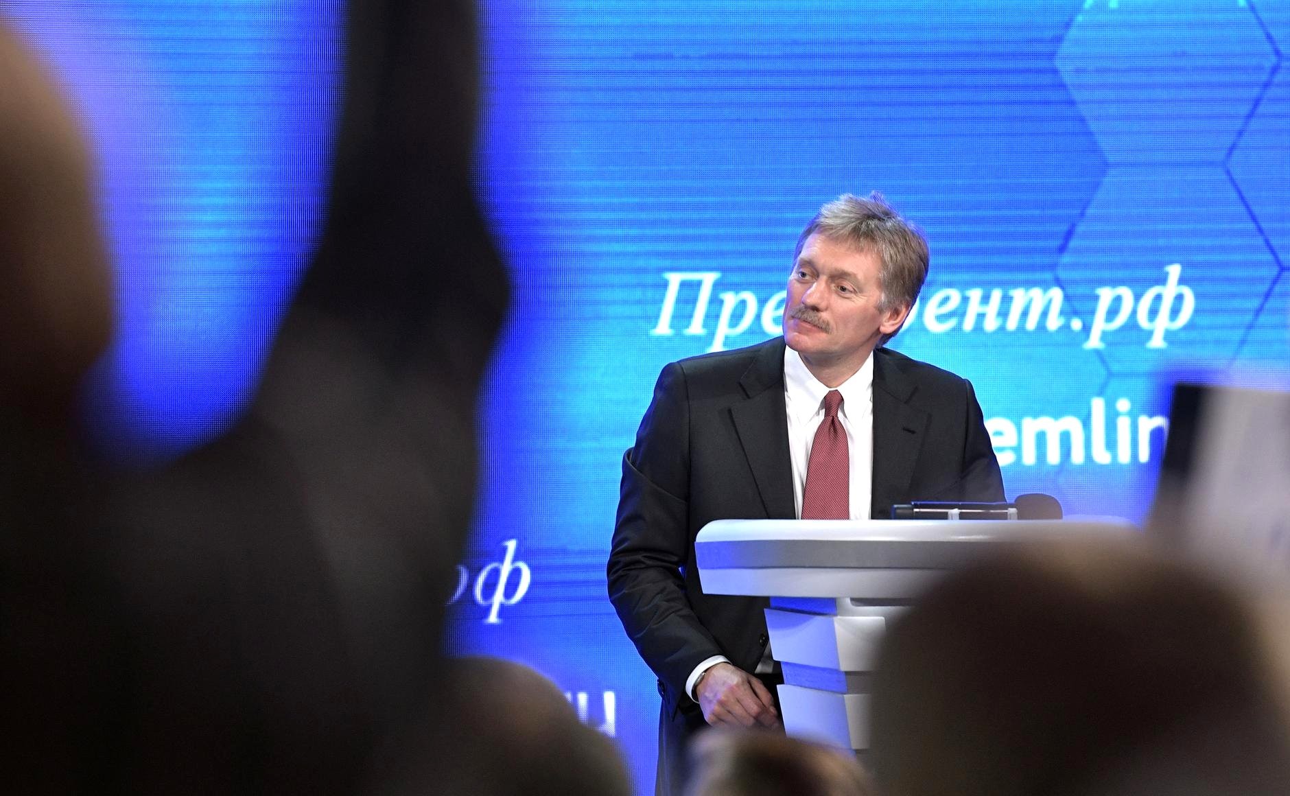Peskow hält Zensur in Kriegszeiten für notwendig