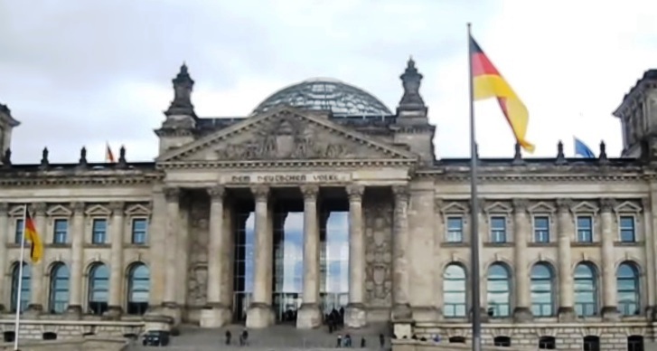 Berlin nahm Ankündigung Trumps, zum G8-Format zurückzukehren, zur Kenntnis