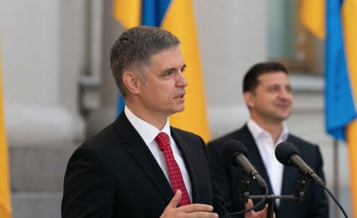 Ukrainischer Außenminister kündigt neue Ansätze für Amnestie im Donbass an