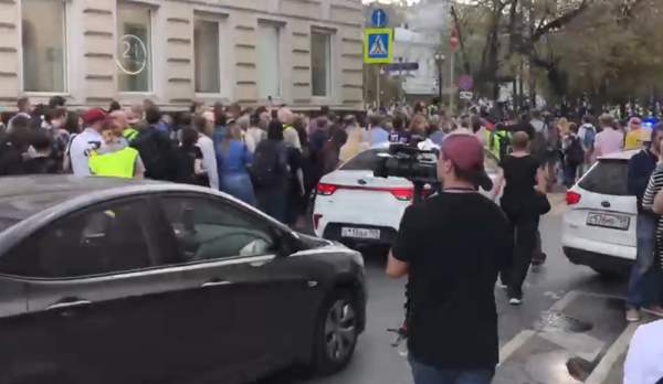 Tausend Menschen bei nicht genehmigter Kundgebung in Moskau
