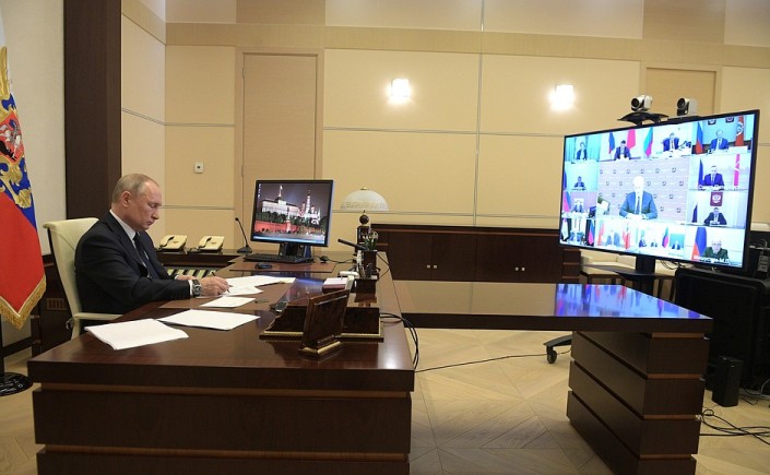 „Einer in unmittelbarer Nähe“ – Putin geht wegen Coronavirus in Selbstisolation