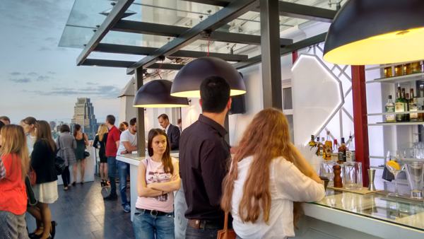 Einen Abend mit seinen Freunden verbringen – Anregungen