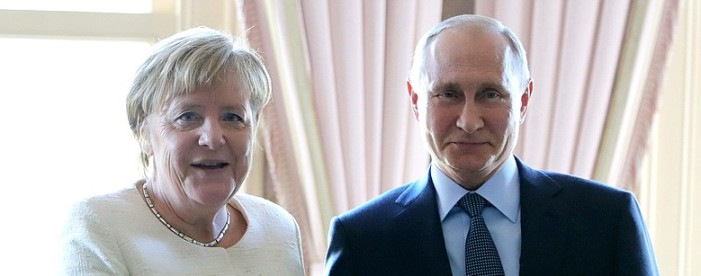 Merkel diskutiert mit Putin über Gastransit