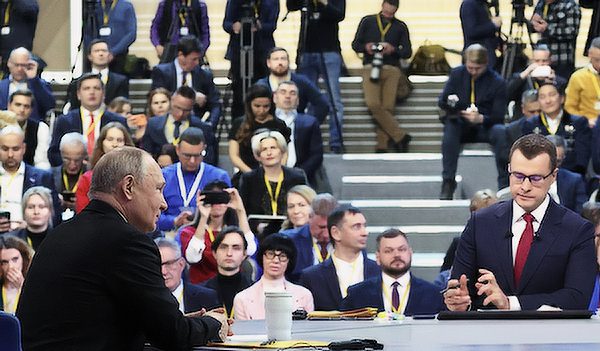 „Friedfertigkeit und Sanftmut“: Russische Stimmen zu Putins großer Jahrespressekonferenz