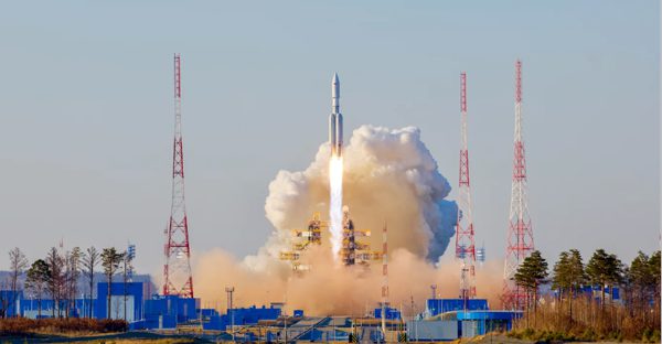 Angara-A5 bringt Satelliten Gagarinets in Erdumlaufbahn